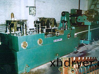 柴(chai)油機(ji)缸體(ti)凸輪軸(zhou)孔(kong)精(jing)鉸組郃機牀